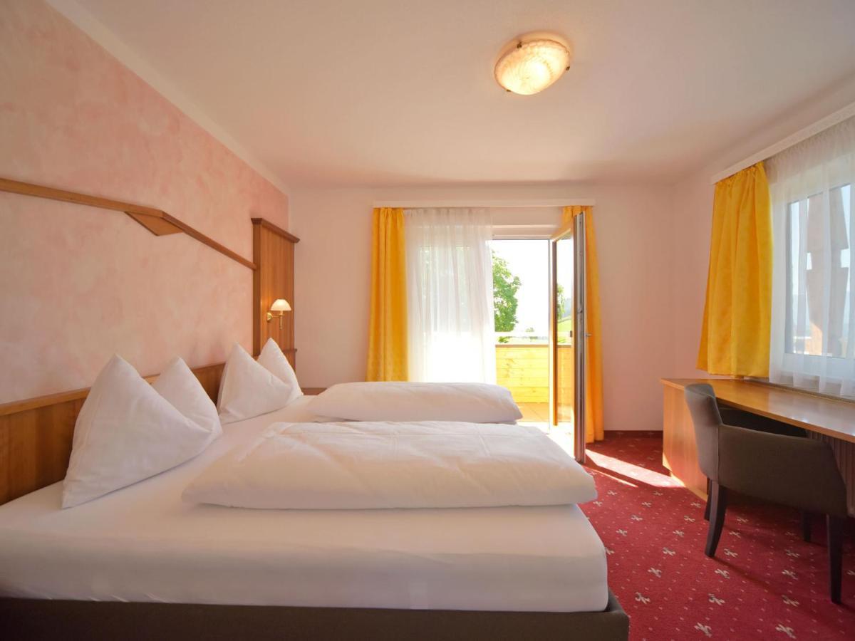 Hotel Berghof 米尔施塔特 外观 照片