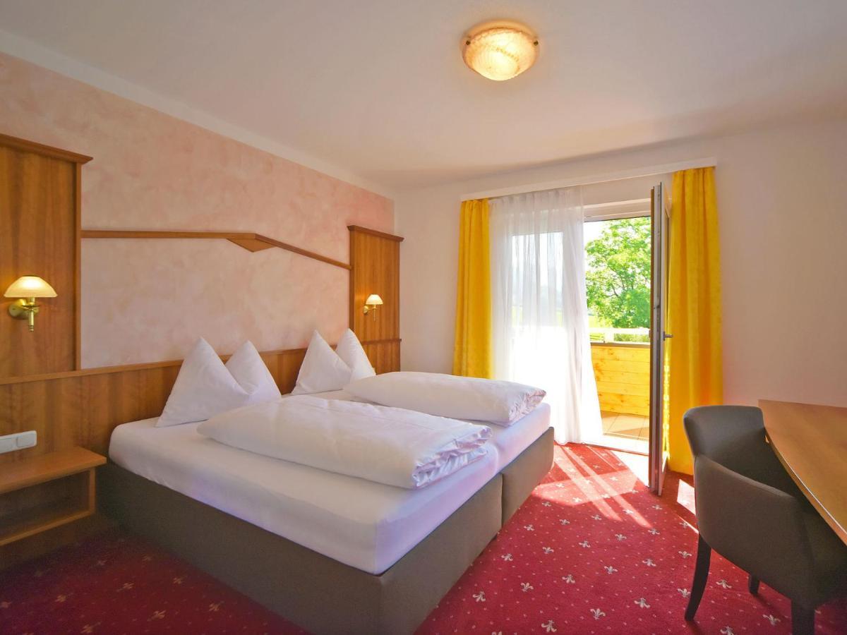 Hotel Berghof 米尔施塔特 外观 照片